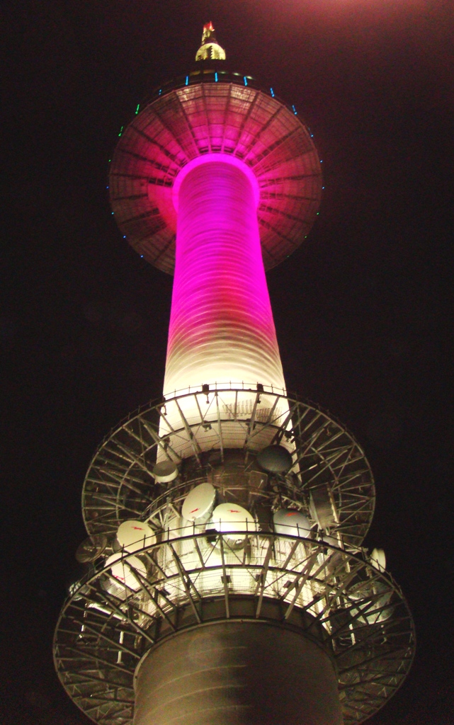 http://i.dcview.tw/gallery/201206/dc514e0c23ab446e436b3104b3f9fb88.jpg