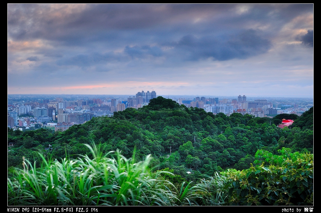http://i.dcview.tw/gallery/201206/de6b725d921568f0b9087f42d4119cc3.jpg