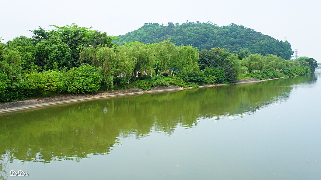 http://i.dcview.tw/gallery/201206/eb8524fdc8083b9d6d4e741ecbf21750.jpg