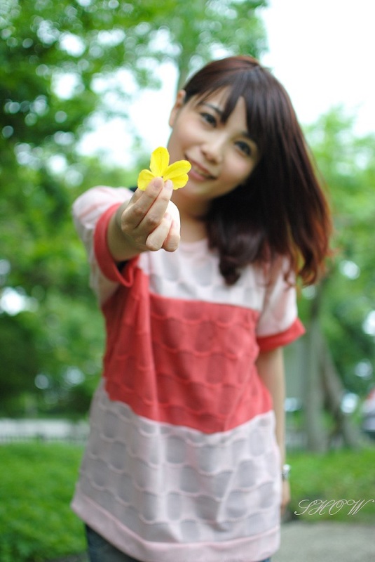 http://i.dcview.tw/gallery/201206/edc01358d6d71cc7ec0646865c39573d.jpg