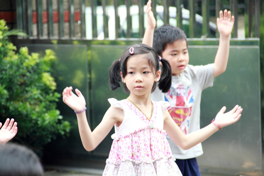 http://i.dcview.tw/gallery/201206/f56886afde19149c210ab78999ff105f.jpg
