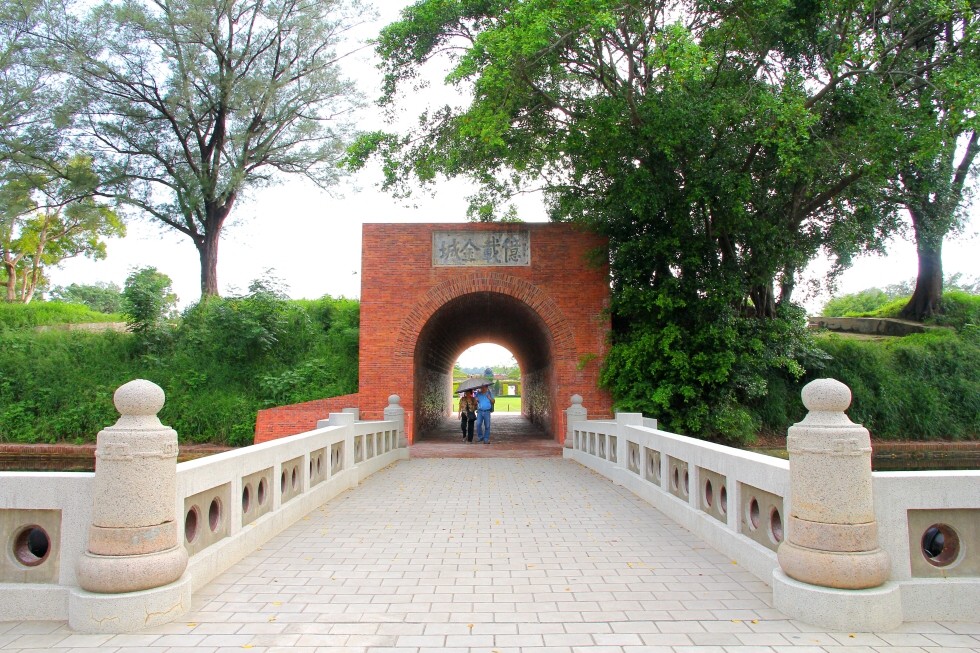 http://i.dcview.tw/gallery/201207/0181172f0d63c3ffac066ecb386284f3.jpg