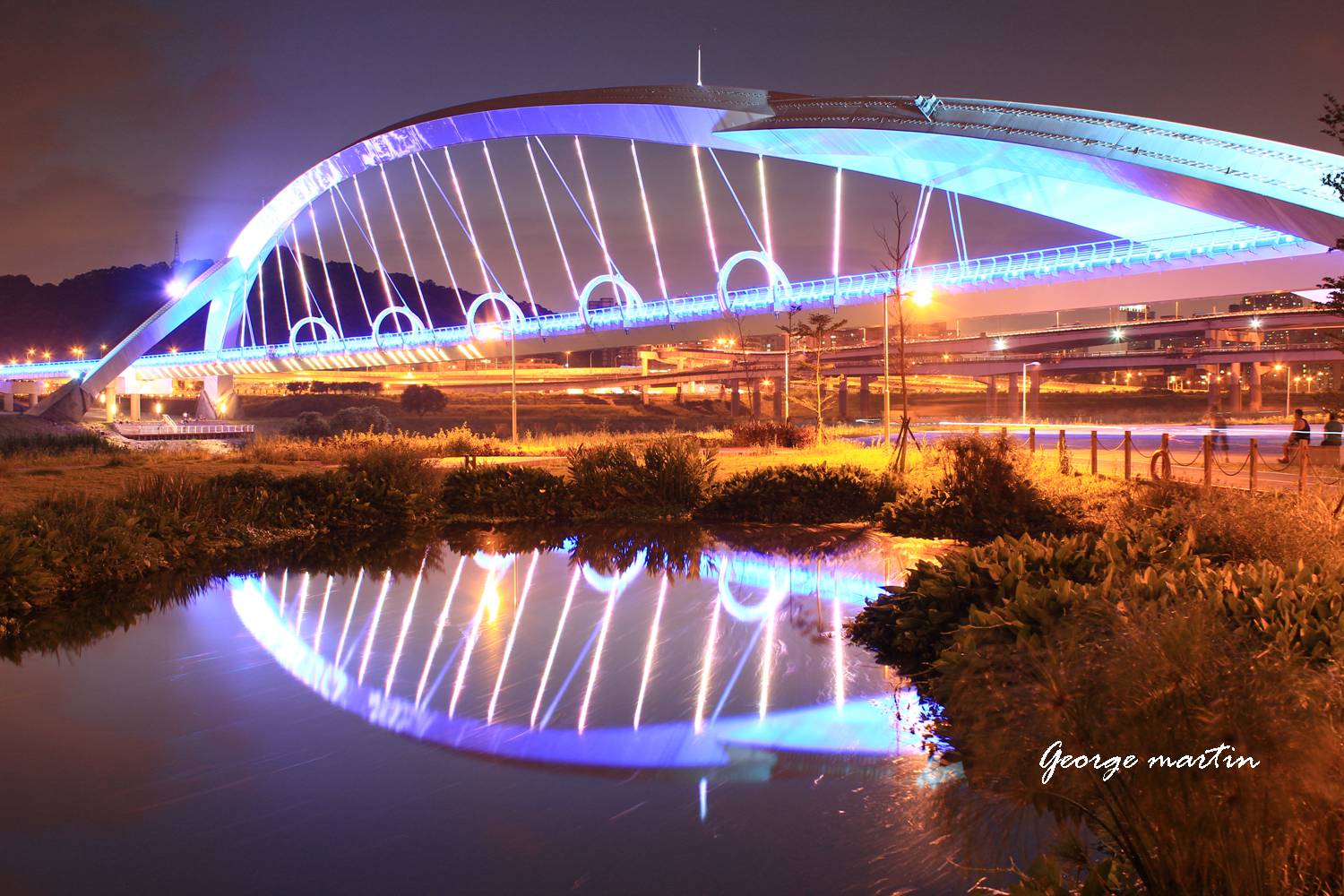 http://i.dcview.tw/gallery/201207/08e862e9fa812dc58d8c670ec92f439b.jpg