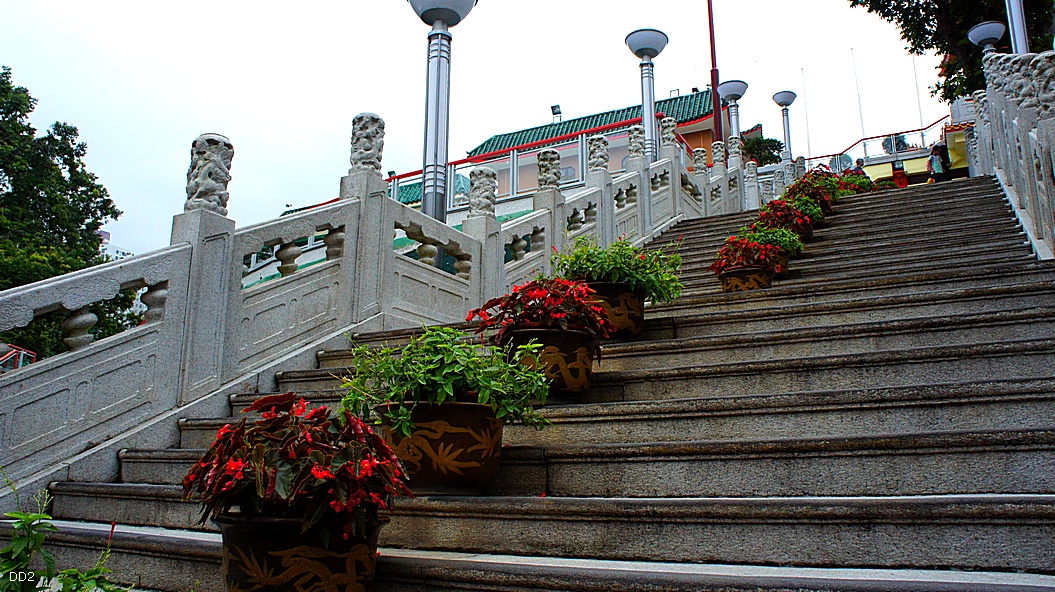 http://i.dcview.tw/gallery/201207/17d642d1eb45bb7589e72aa8b7ae1aa9.jpg