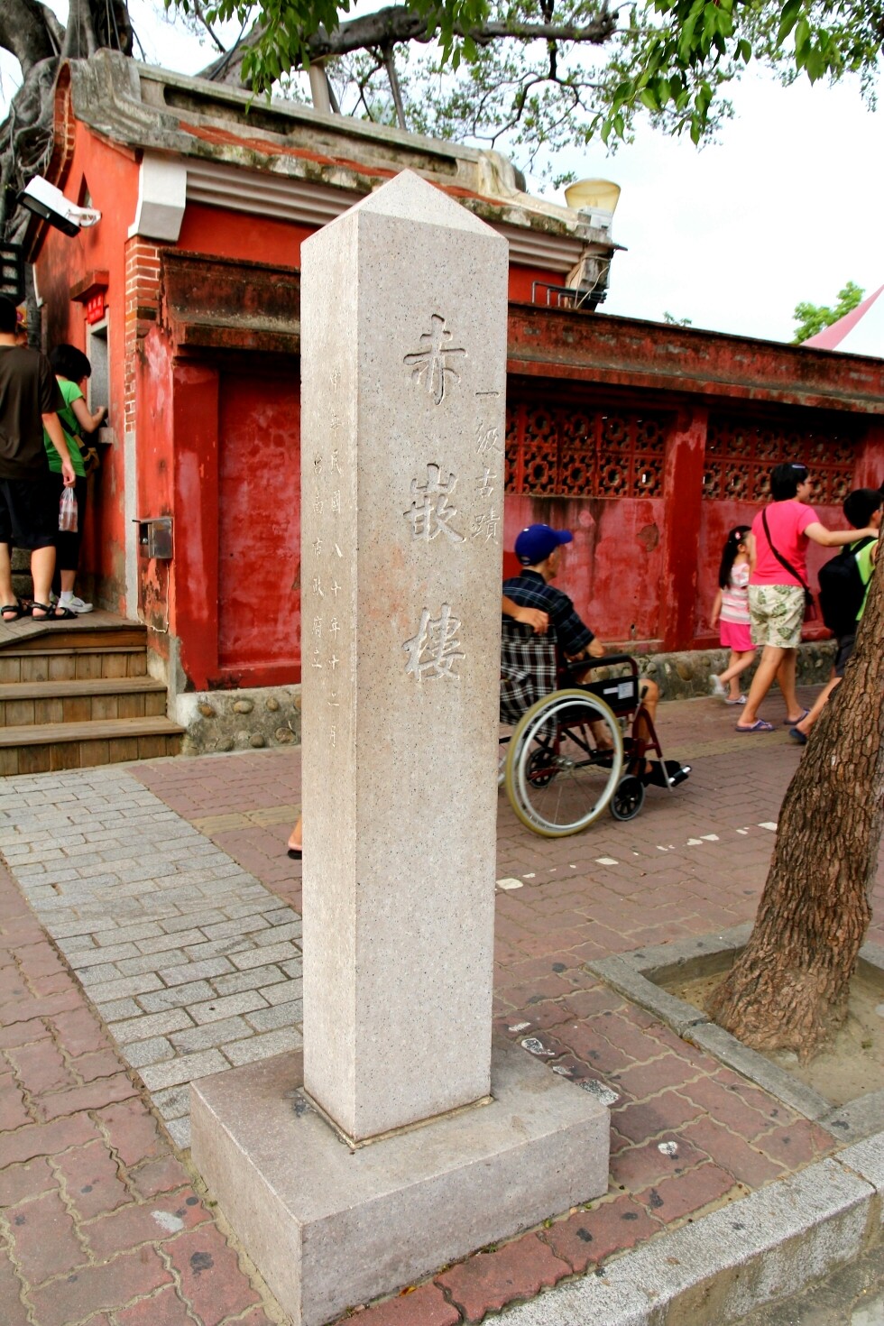 http://i.dcview.tw/gallery/201207/1f55e27100bba8be63ac5b4907dc7a9b.jpg
