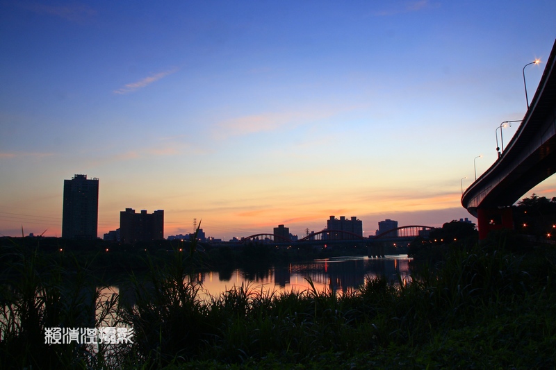 http://i.dcview.tw/gallery/201207/2b9e051923bea525f00eb5de52be952e.jpg