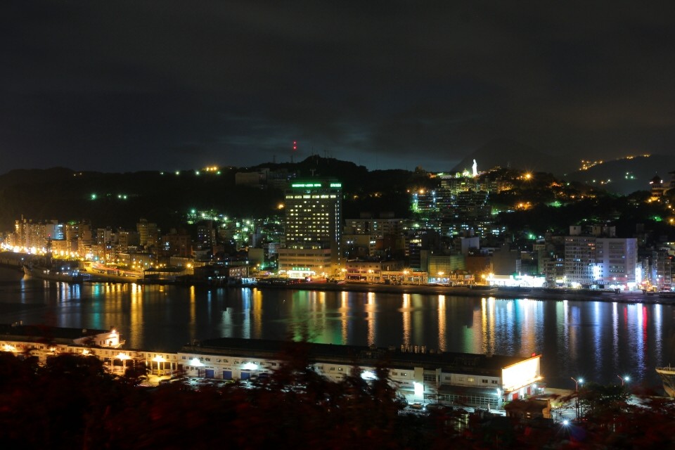 http://i.dcview.tw/gallery/201207/4461398042848b20d973417a3fd161ff.jpg