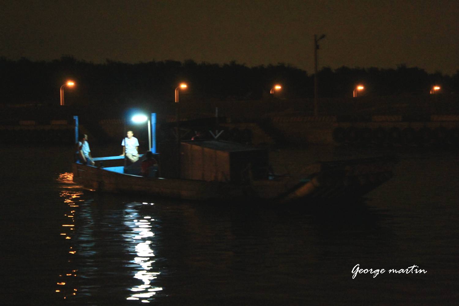 http://i.dcview.tw/gallery/201207/459082066326493d4aa7e7548cc821e0.jpg