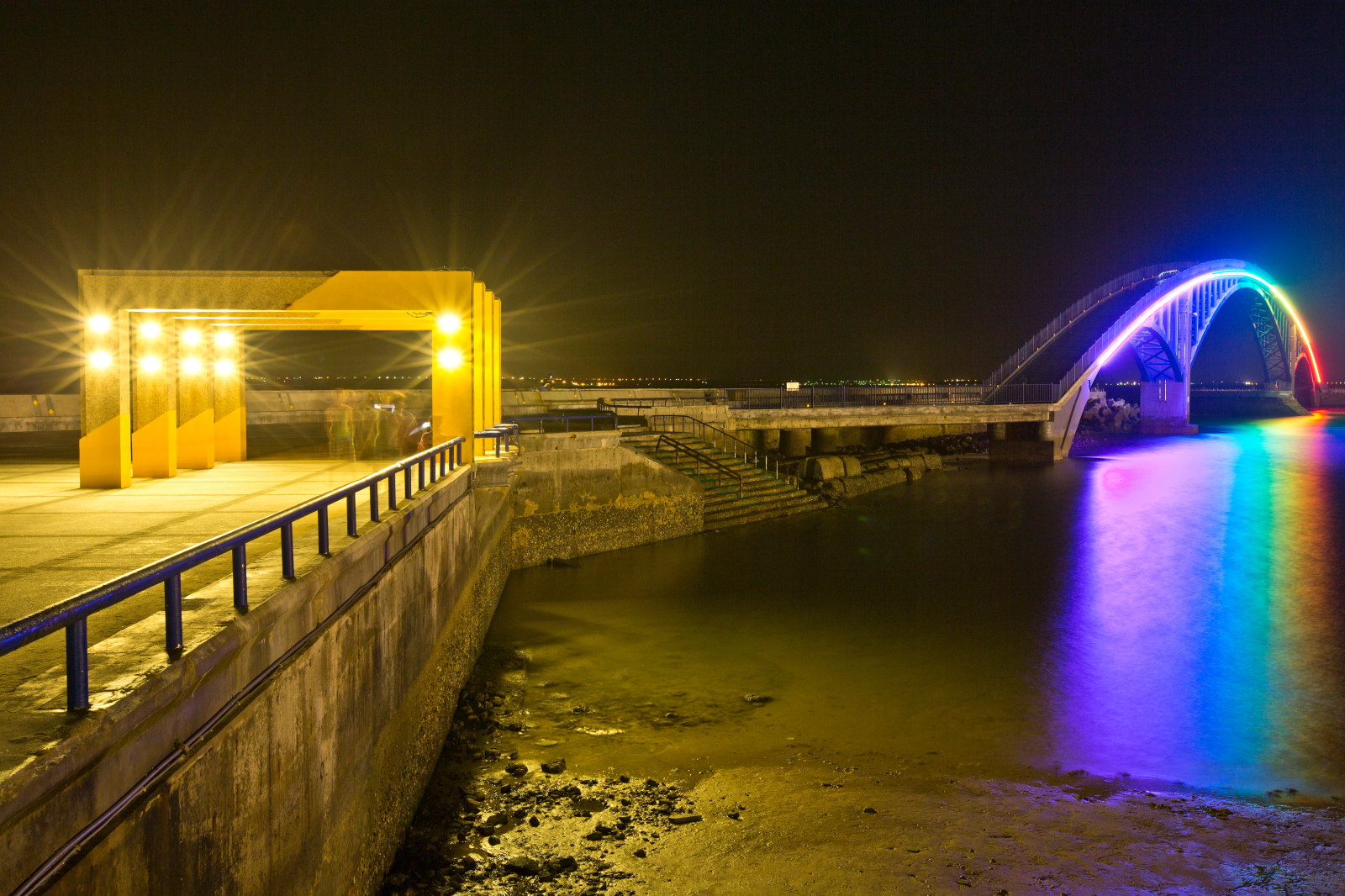 http://i.dcview.tw/gallery/201207/47024bf5a3316ec428f5839a381818e1.jpg
