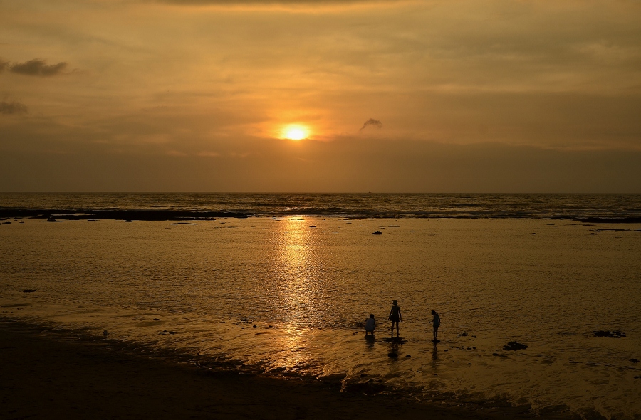 http://i.dcview.tw/gallery/201207/4933196ba8dd5962b19f310ebb6652b9.jpg