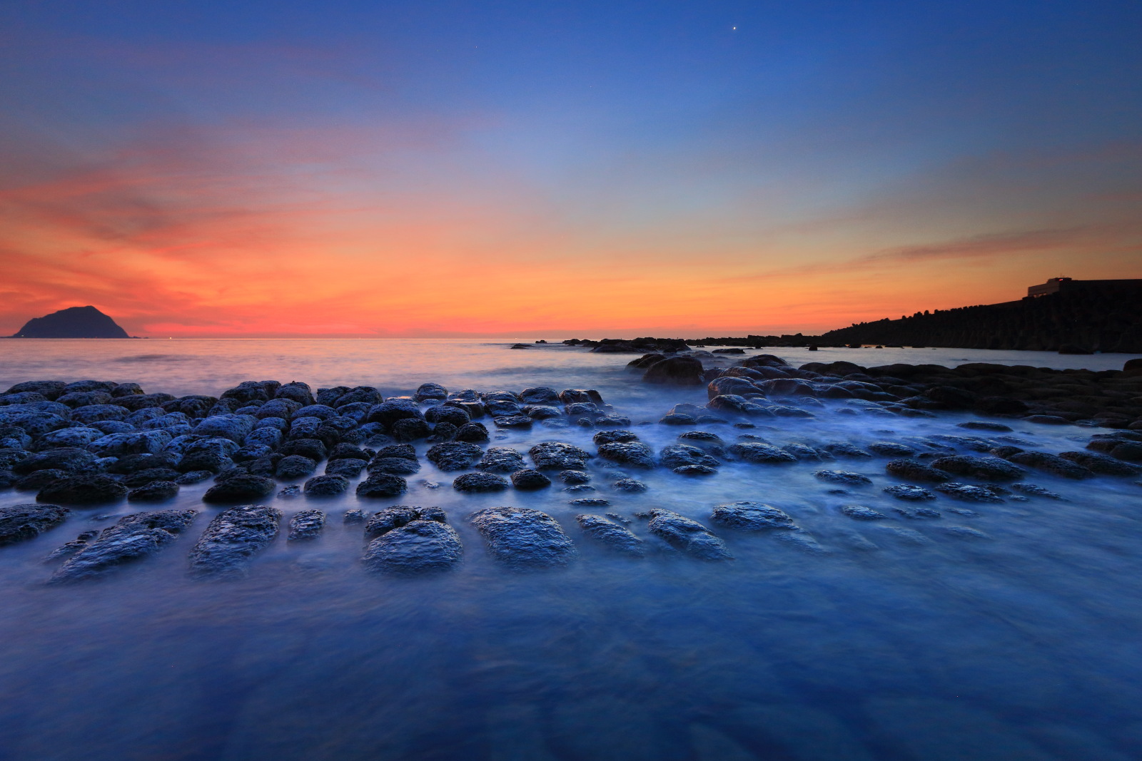 http://i.dcview.tw/gallery/201207/525897f684f888c91d76489a369c9336.jpg