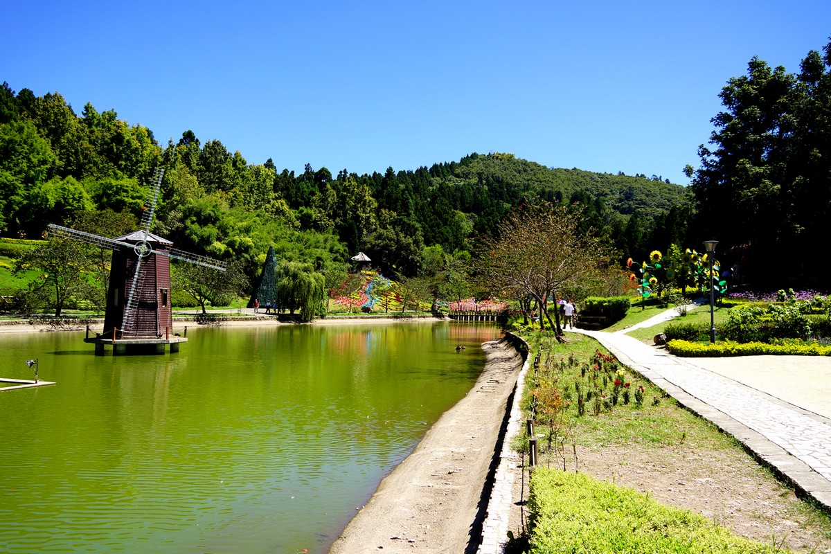 http://i.dcview.tw/gallery/201207/5b641a3924e08a5dd99b59a82effc69a.jpg