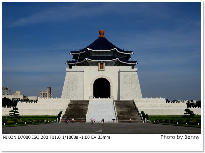 http://i.dcview.tw/gallery/201207/695a2722f9703569a7041cf4e7fa4987.jpg