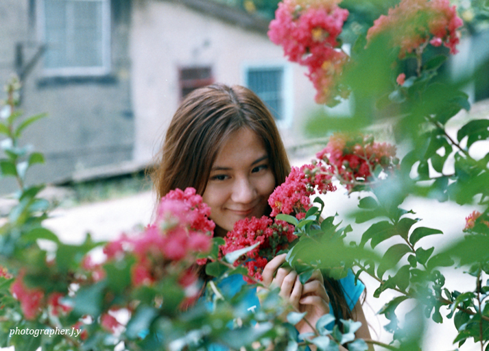 http://i.dcview.tw/gallery/201207/73d9eae657770b230c4ef1b46985f42f.jpg