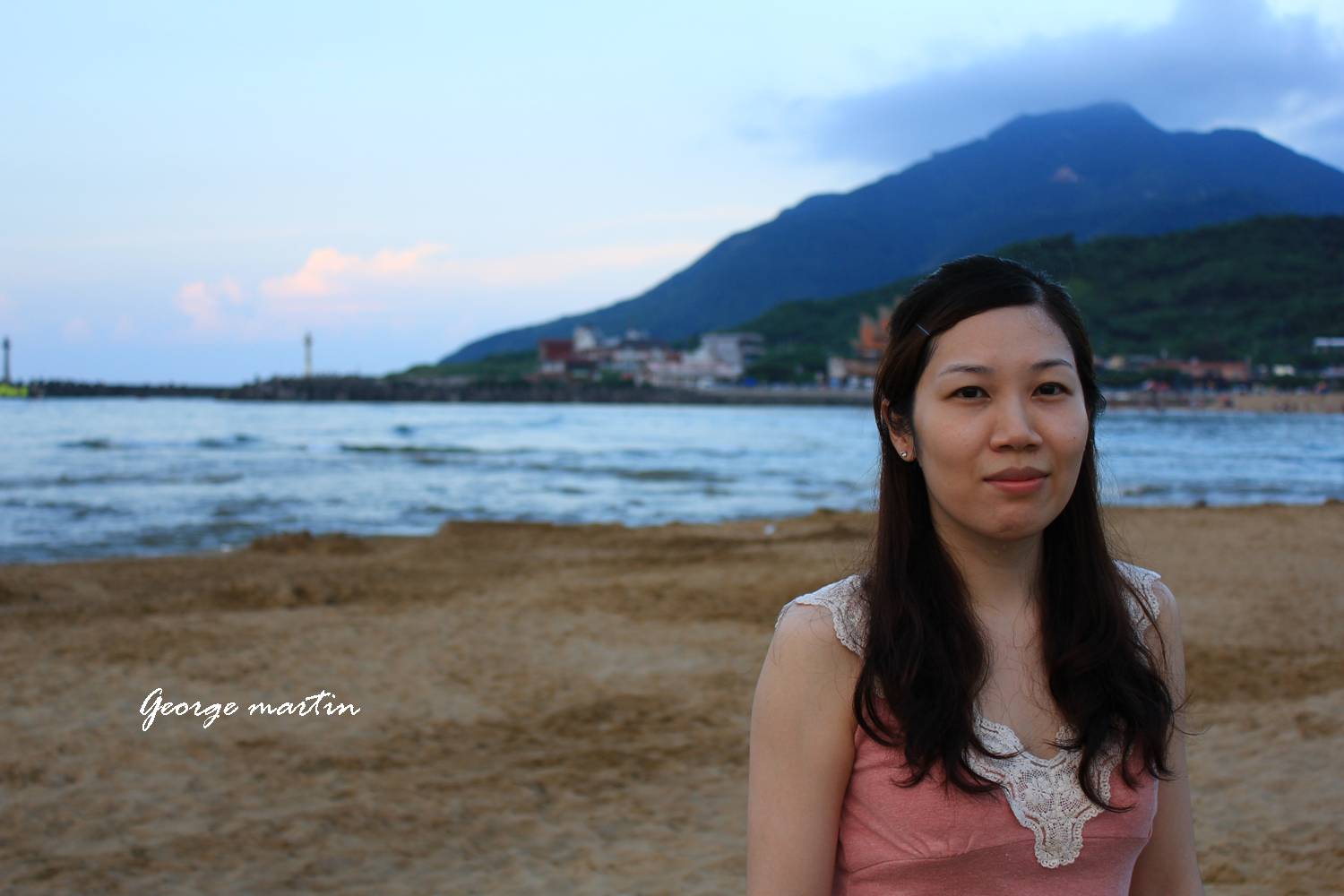 http://i.dcview.tw/gallery/201207/755c9e1f00d73ce93f940bc88124f6c0.jpg