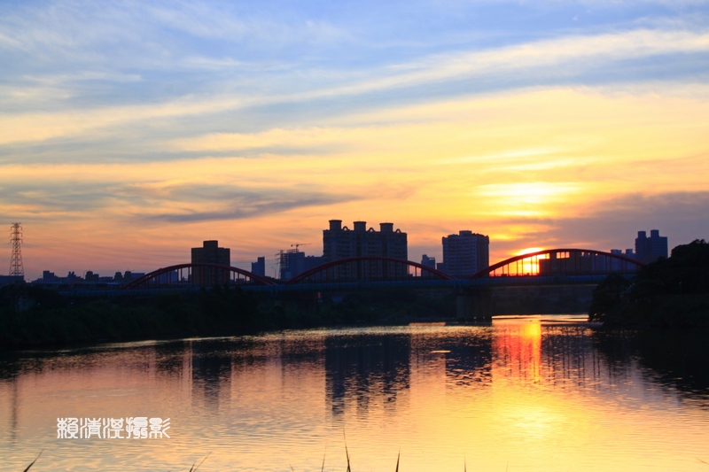 http://i.dcview.tw/gallery/201207/784ed8a2562380e9e493ee95b0f1ef0a.jpg