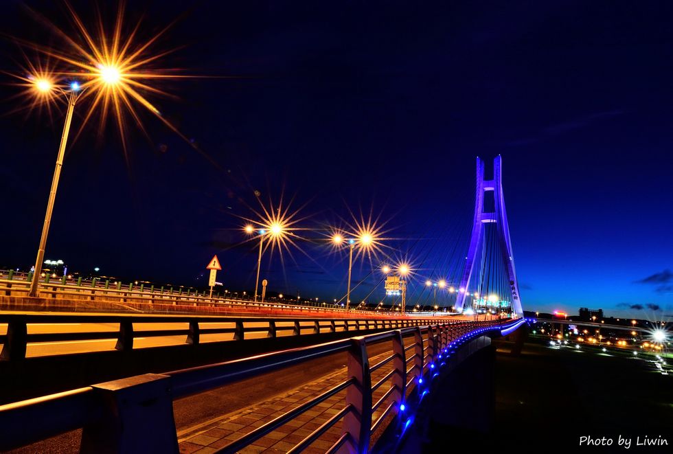 http://i.dcview.tw/gallery/201207/87931af42bc47a73933337e4ea085985.jpg