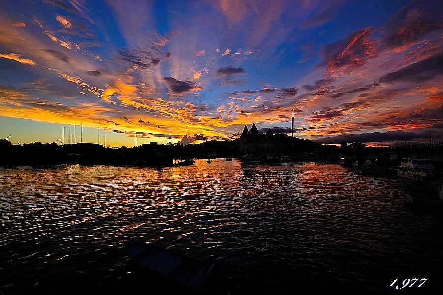 http://i.dcview.tw/gallery/201207/8df81bfcc1f7d9c0a9e792ff98597ba2.jpg