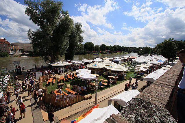 http://i.dcview.tw/gallery/201207/982ffbc144b55063578a8fa6e2e45b12.jpg