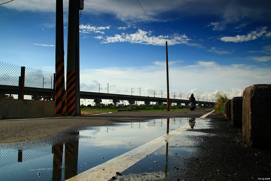 http://i.dcview.tw/gallery/201207/a0ed13e14e5df8f14fa2d2681335a820.jpg