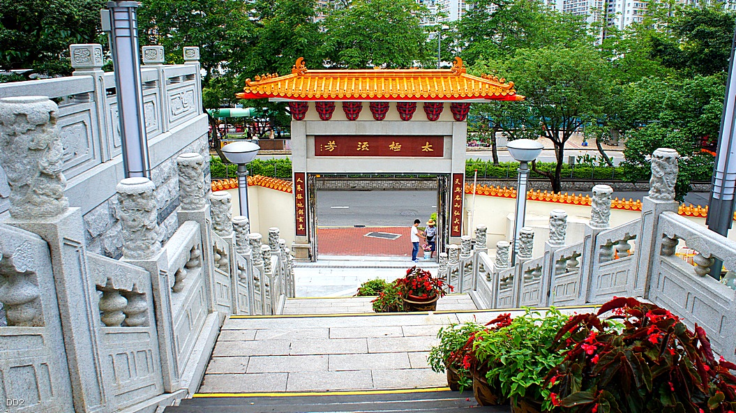http://i.dcview.tw/gallery/201207/b010d0a9d9b225860135a77cd4ab98cb.jpg