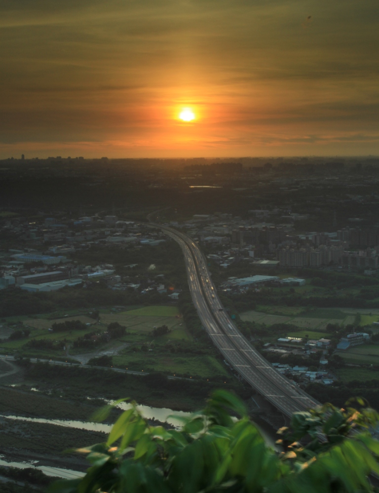 http://i.dcview.tw/gallery/201207/b06bfe3d6ca4b30356596419e7707ae7.jpg
