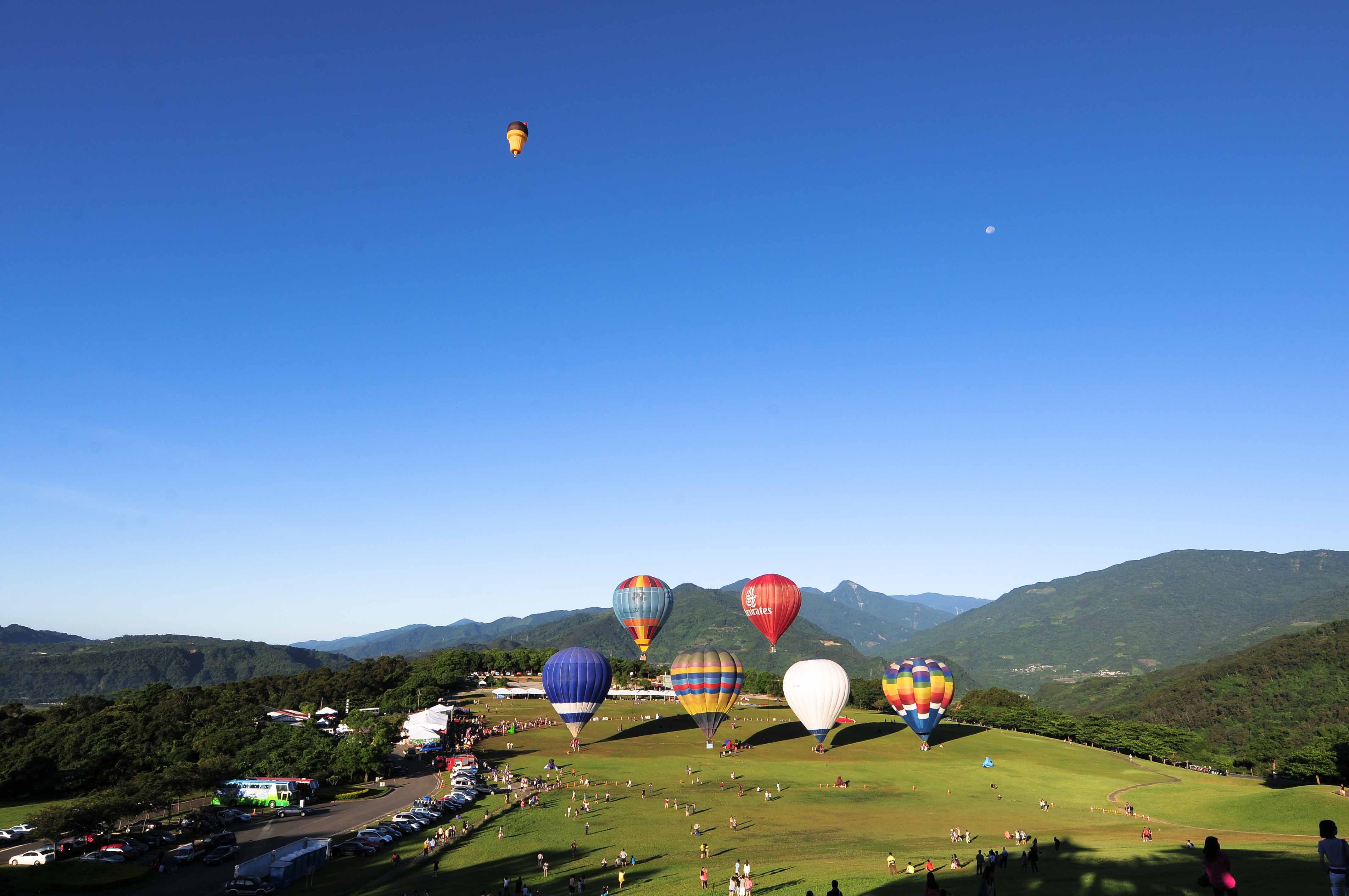 http://i.dcview.tw/gallery/201207/b35e4249ede74fa8061457c212de2e15.jpg