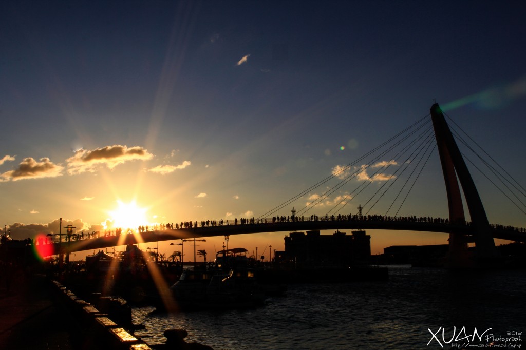 http://i.dcview.tw/gallery/201207/b67dc165413fb7e9485b949c77062a1c.jpg