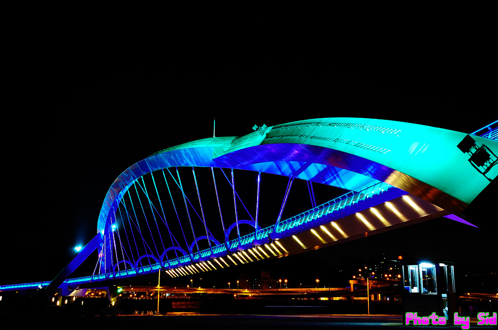 http://i.dcview.tw/gallery/201207/bb7c1e97a4774f149aec862a40a308f8.jpg