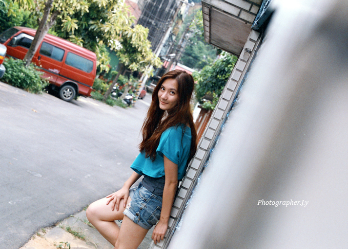 http://i.dcview.tw/gallery/201207/c2b00a728449450e428903df6e306a9b.jpg