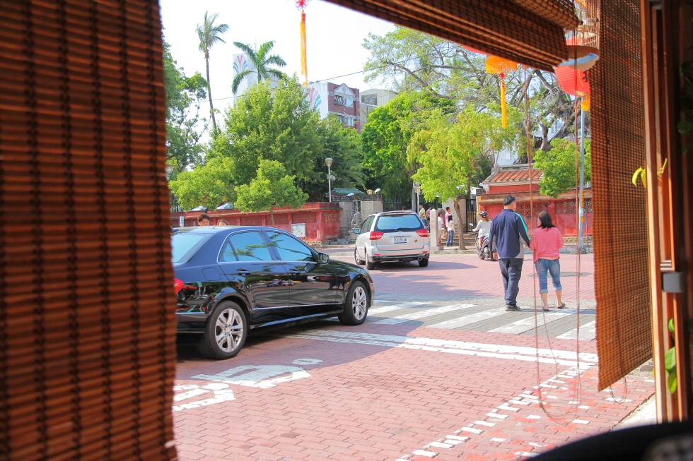 http://i.dcview.tw/gallery/201207/cb40bac8b5e7379f335253eb9e3a3f50.jpg