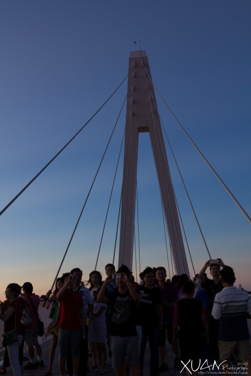 http://i.dcview.tw/gallery/201207/ceaa425143ac2f21513a45baa8e907f5.jpg