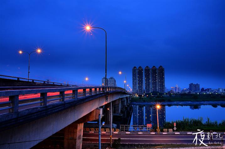 http://i.dcview.tw/gallery/201207/cfcf7f51fda374038bf90d7b04dbf759.jpg