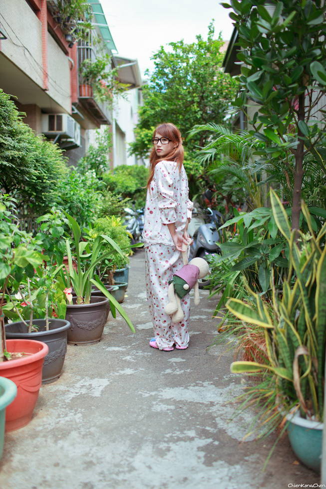 http://i.dcview.tw/gallery/201207/ee7f7511b175d233a7df417e54bdc67f.jpg