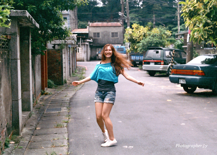 http://i.dcview.tw/gallery/201207/f3e61335f163501d4eb7224a84c96afd.jpg