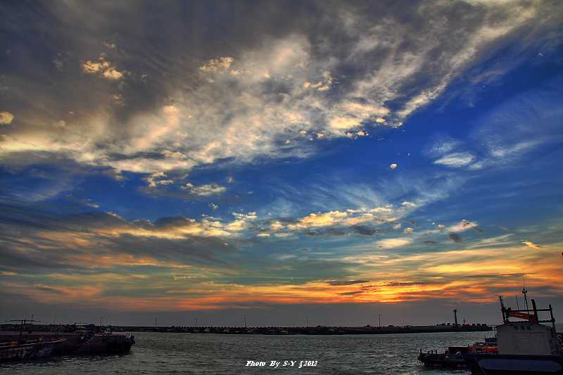 http://i.dcview.tw/gallery/201208/04e3942a1fee43447f57d0b9c13a2b31.jpg