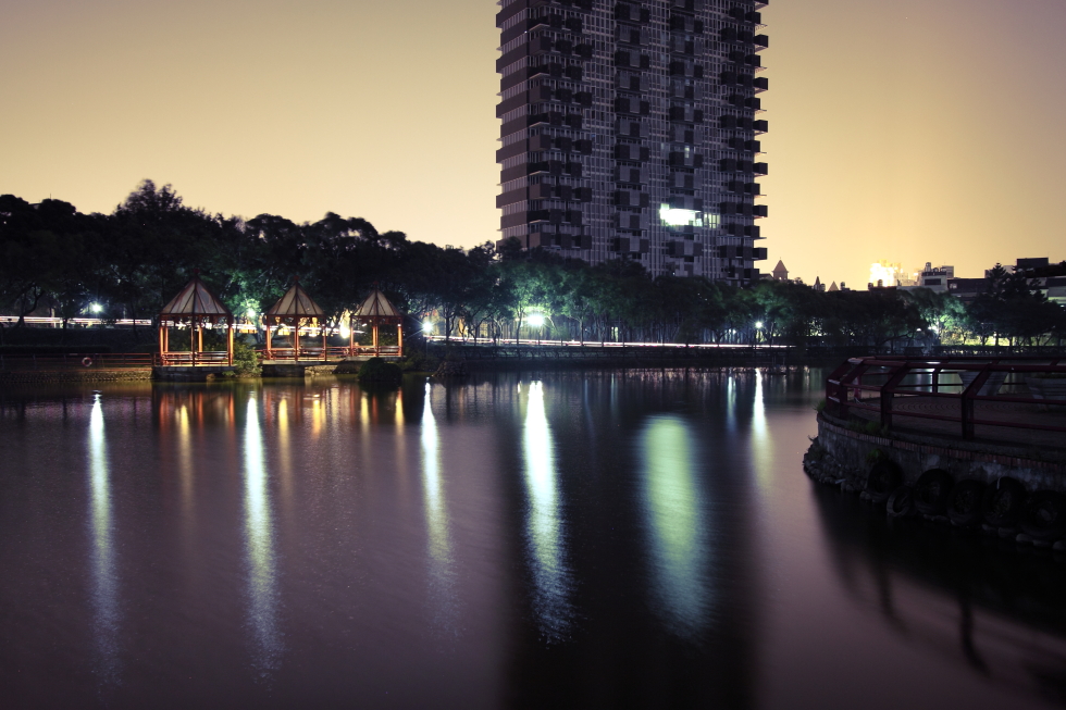 http://i.dcview.tw/gallery/201208/176a377a24f01d3665afbf955ae1ec94.jpg