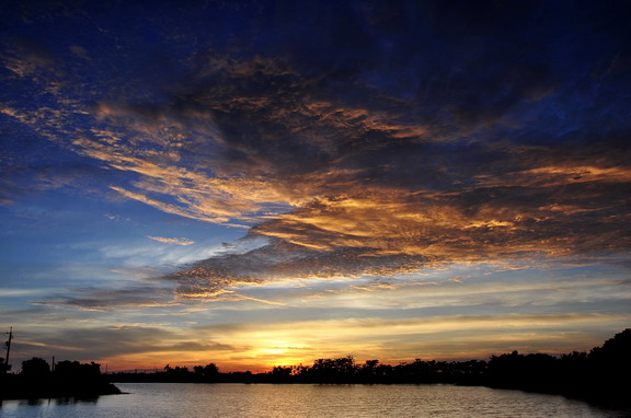 http://i.dcview.tw/gallery/201208/2c740c75c72fe40cf67d20f5ff10aced.jpg