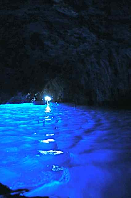 http://i.dcview.tw/gallery/201208/36839bda1f6e145ebf1e624c7839976b.jpg