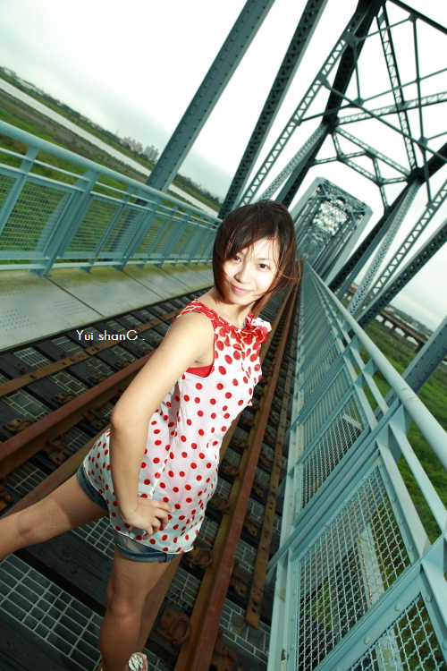 http://i.dcview.tw/gallery/201208/36e602f8f0fe8b79c355942aeeaaff66.jpg