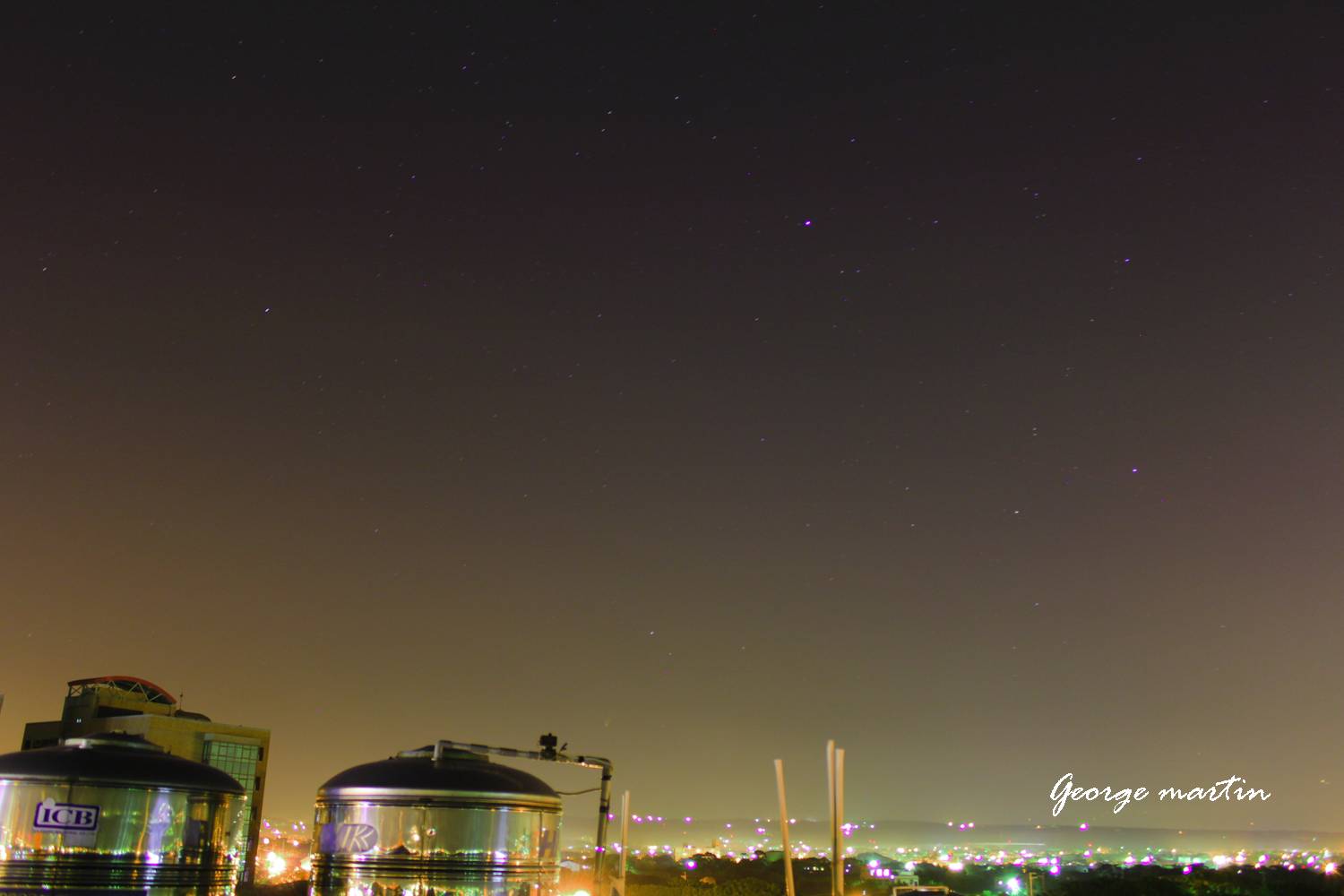 http://i.dcview.tw/gallery/201208/50a9d31d03245880057ed108ebfcd26e.jpg