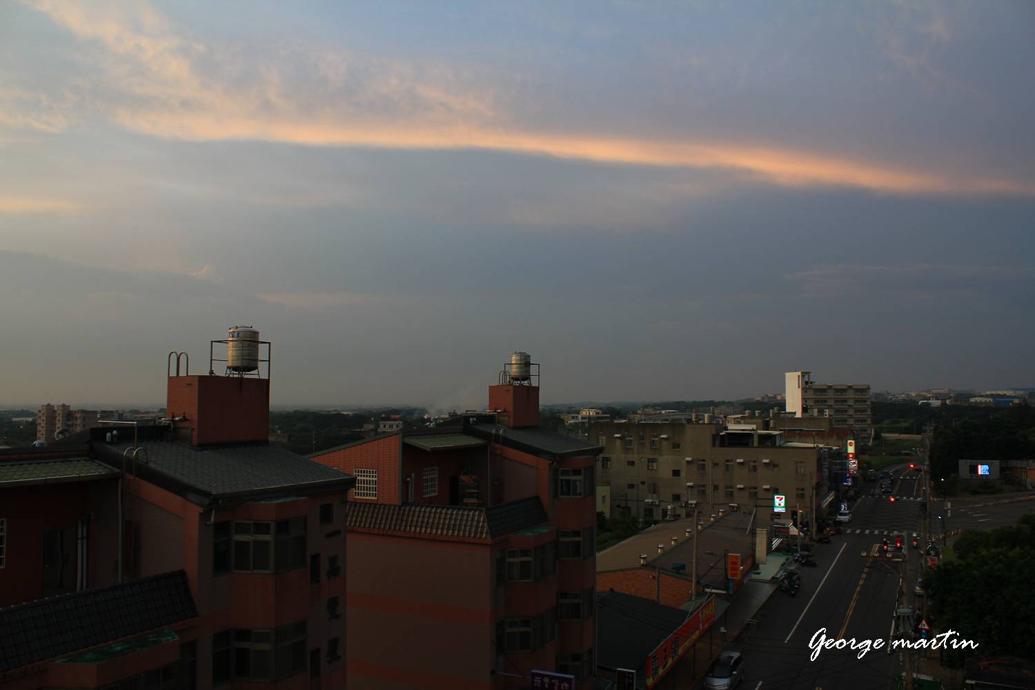 http://i.dcview.tw/gallery/201208/5a7eb8c839787816d30c7311c3f50d9e.jpg