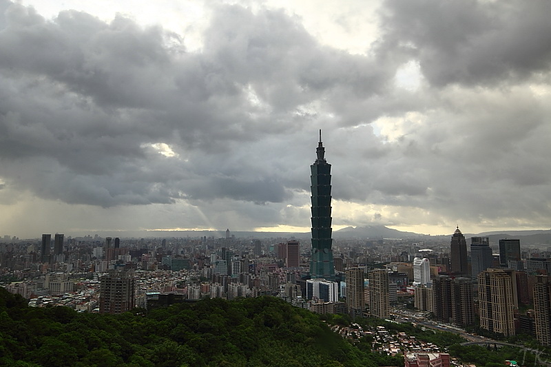 http://i.dcview.tw/gallery/201208/5e0f1401cfaf140c8bd97c8efd24d45a.jpg