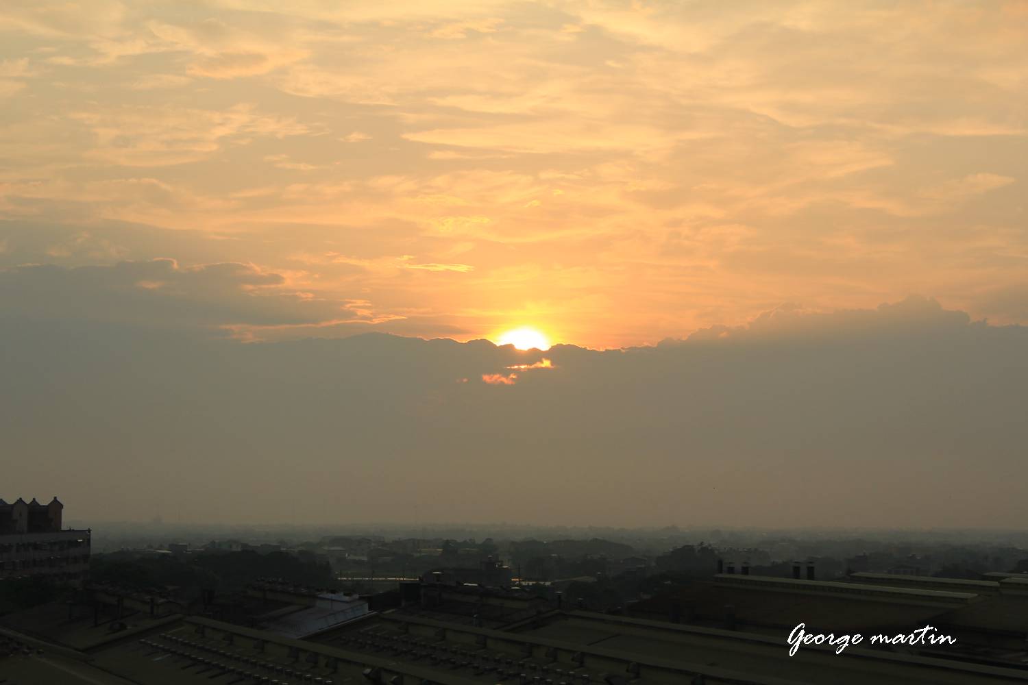 http://i.dcview.tw/gallery/201208/7666f2ef89e0569a992cf90f732e870c.jpg