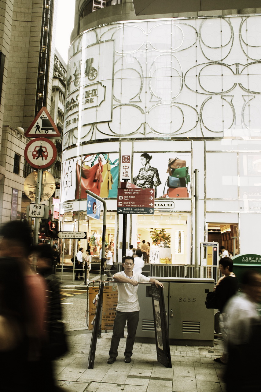 http://i.dcview.tw/gallery/201208/7e087df3ae60034f3aff0c0a647389d8.jpg