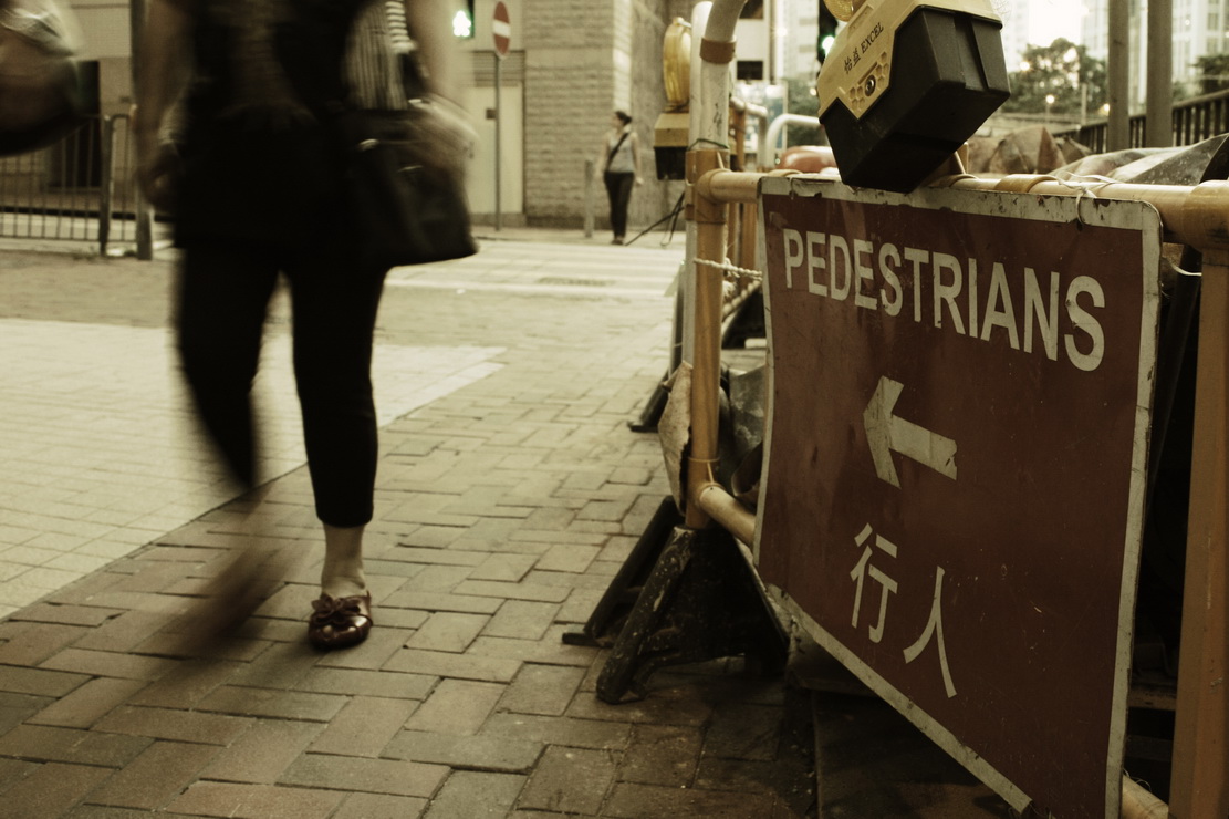 http://i.dcview.tw/gallery/201208/846956912d92c0688cd5e7a6f144720a.jpg