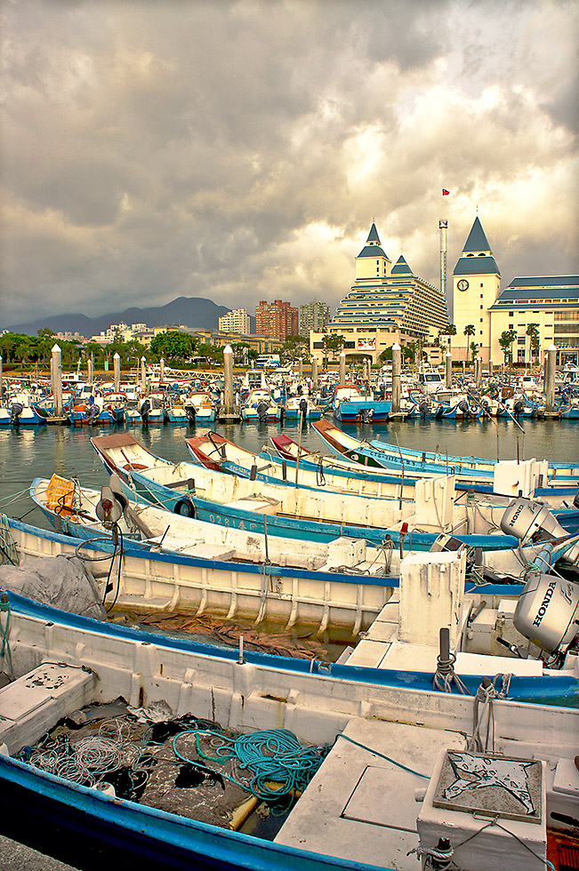 http://i.dcview.tw/gallery/201208/8e25c3e28dd3ee95ccf8b8d899a1cfd0.jpg