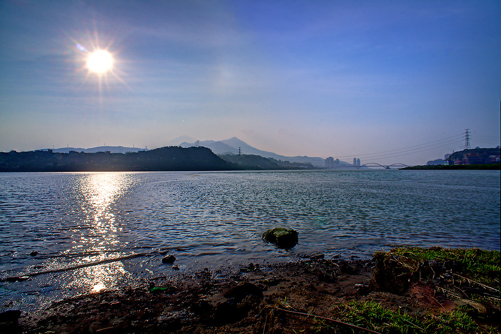 http://i.dcview.tw/gallery/201208/95835e26cabbcc467ce219fccd6ffdf9.jpg