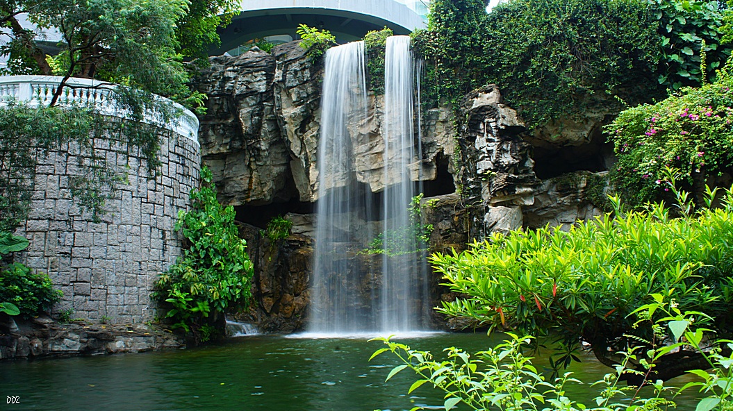 http://i.dcview.tw/gallery/201208/9cf4f5ae7f6d1d7225db991b693929ce.jpg