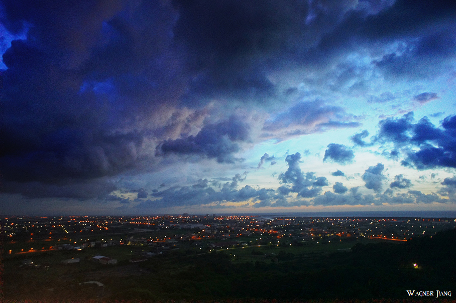 http://i.dcview.tw/gallery/201208/a96eeab82dd861e03955271055158b42.jpg